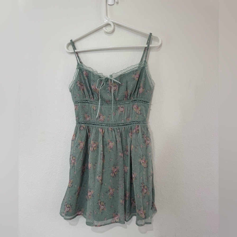 Lulus Sage Green Floral Lace Trim Mini Dress Smocked Back Womens‎ M (749)